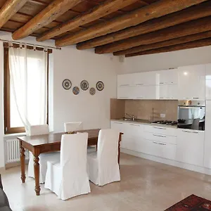 Centre 2 Bedroom Flat Apartamento Verona