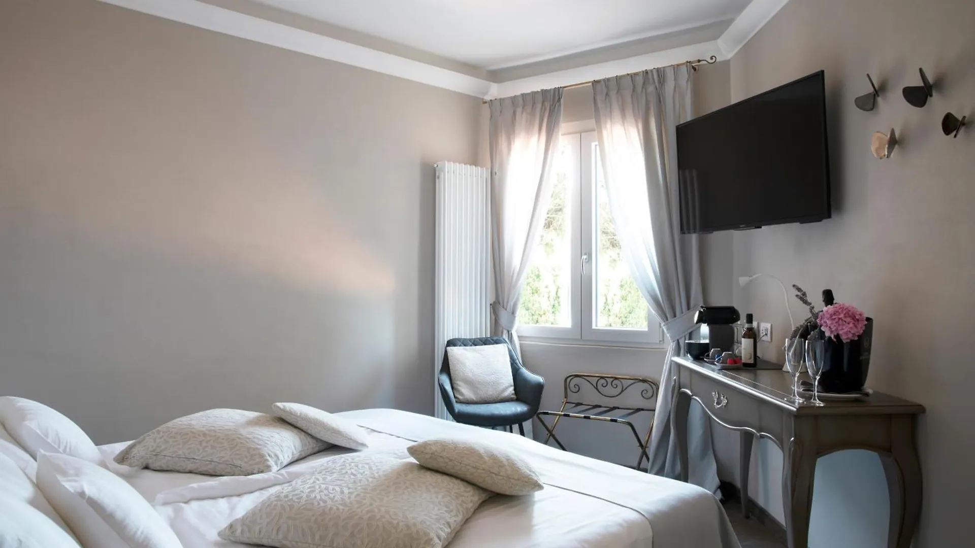 Camin Hotel Colmegna Luino
