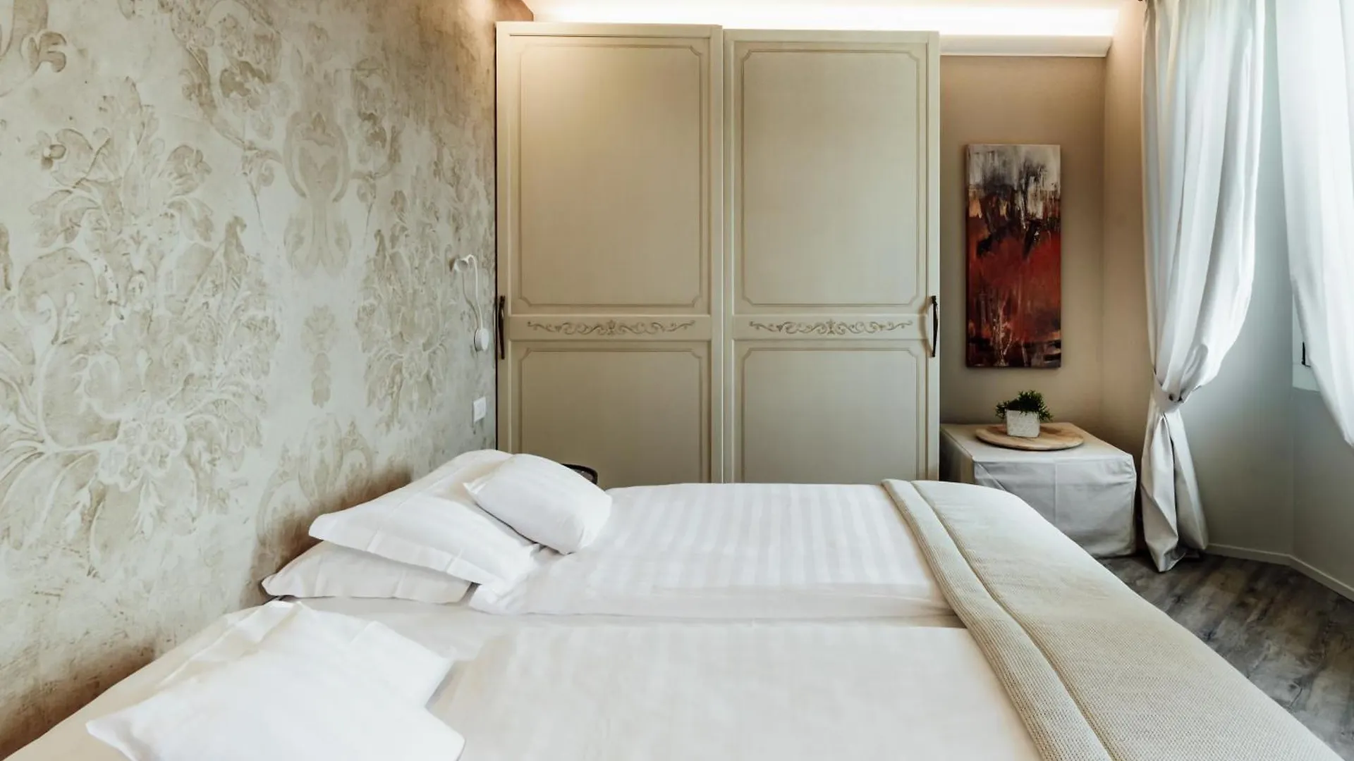 Camin Hotel Colmegna Luino