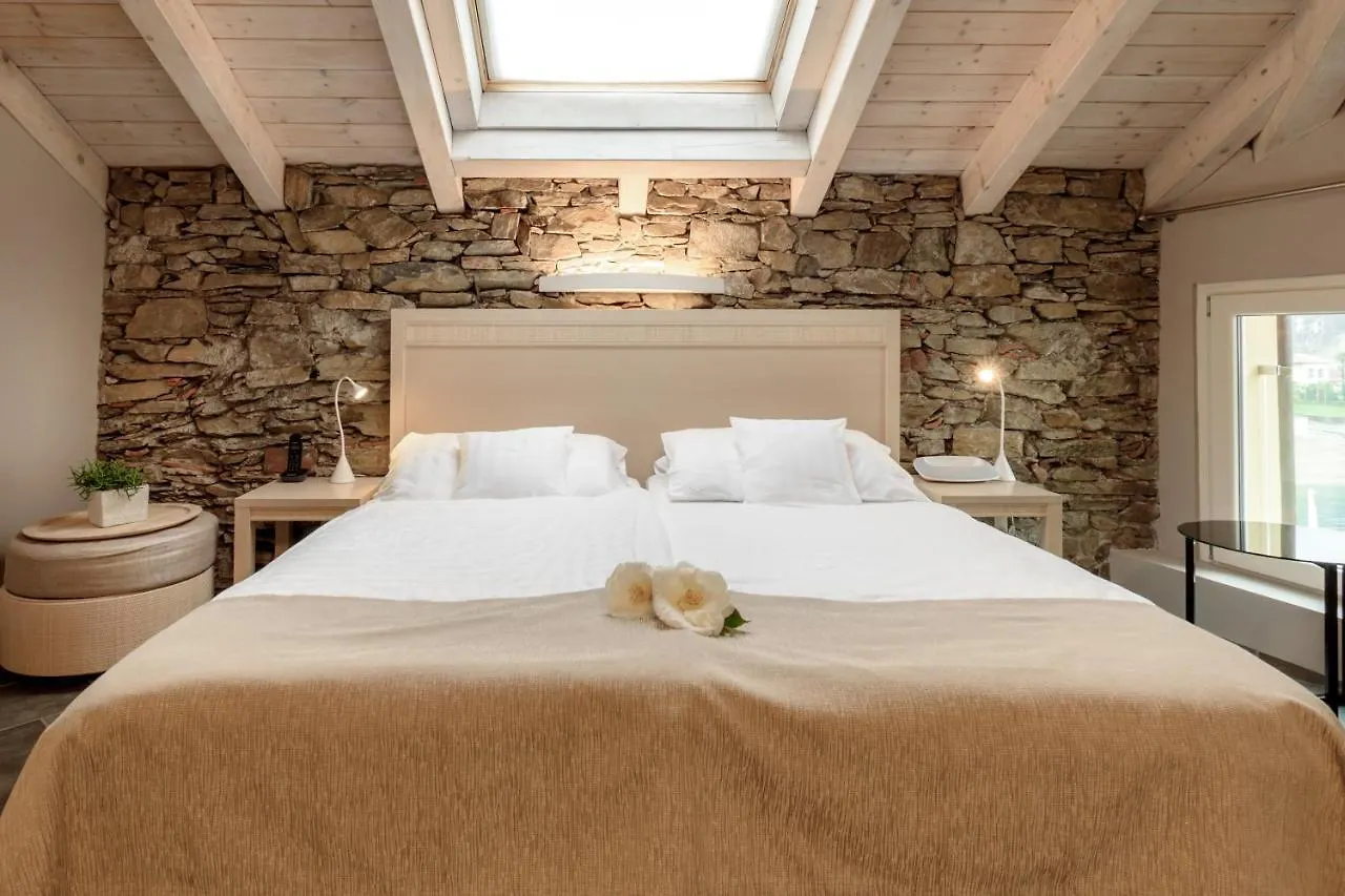 ****  Camin Hotel Colmegna Luino Italia